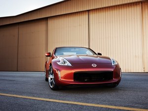 安卓汽车 超跑 nissan 尼桑 红色 370Z手机壁纸