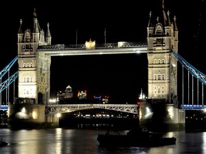安卓风景 旅游 英国 伦敦 塔桥 夜景手机壁纸