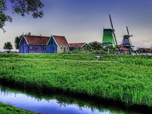 安卓风景 绿地 草地 建筑手机壁纸