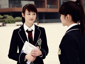 安卓影视 一起来看流星雨 郑爽手机壁纸