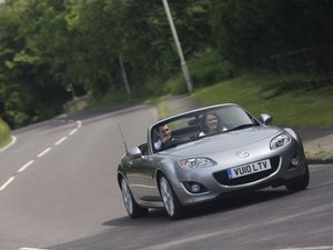 安卓Mazda 马自达 汽车 跑车 宽屏手机壁纸