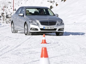 Benz 奔驰 汽车