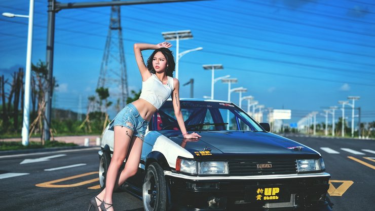 秋名山 战车 丰田 AE86 美女 模特 宽屏