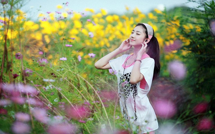 安卓手机美女 靓女 漂亮 性感 心动高清壁纸
