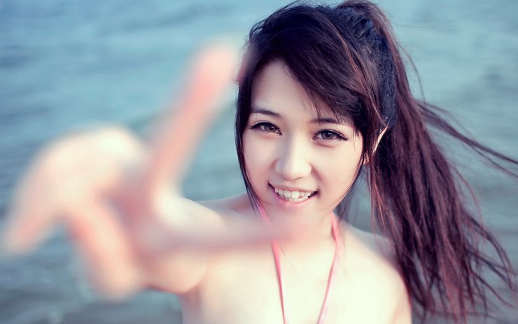 安卓手机美女 性感 美丽 动人 迷人高清壁纸
