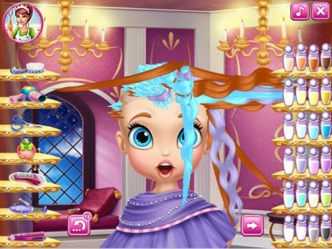 <em>索菲亚百变发型</em>