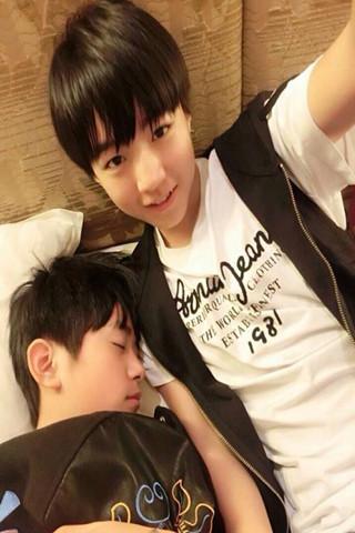 TFBOYS组合动态壁纸截图5