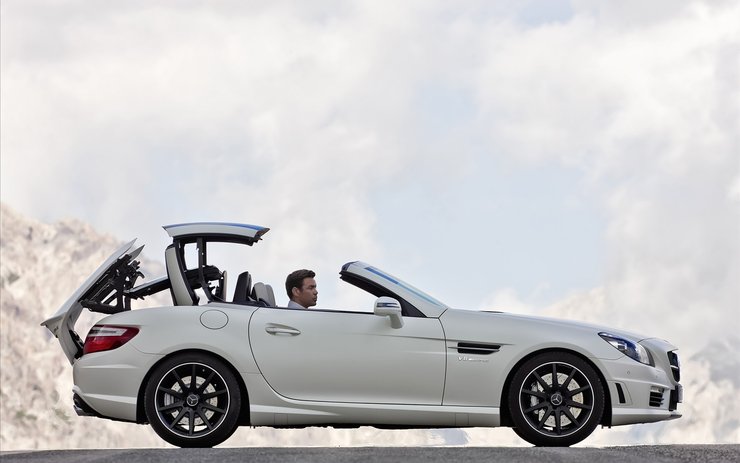 安卓汽车 超跑 白色 宝马 slk 55 amg手机壁纸