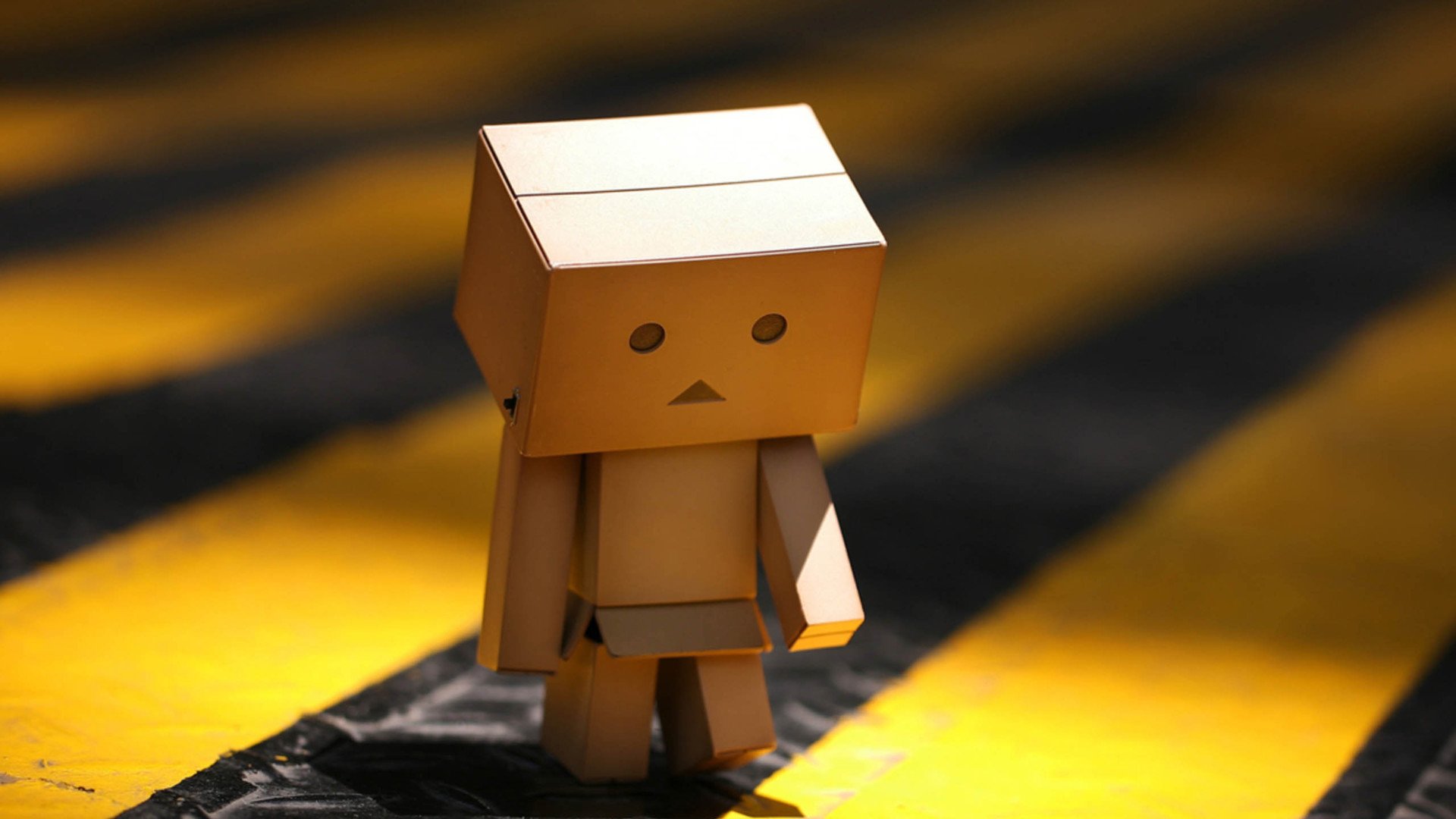 小清新温馨一刻纸盒人阿楞 相关壁纸